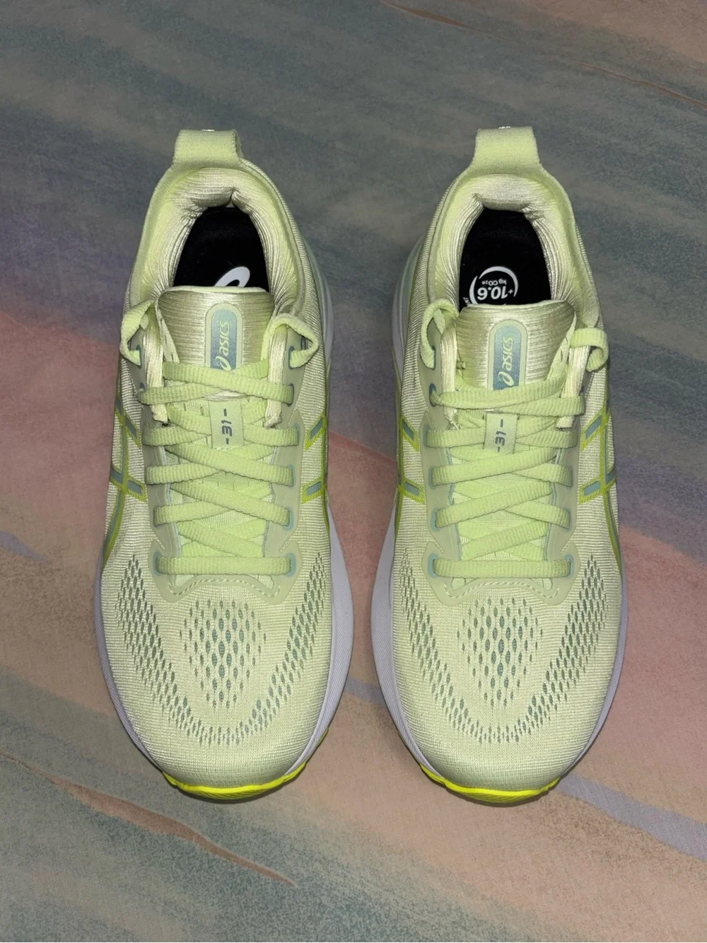 Asics Gel-Kayano 31 Women 9 Running Shoes Cool Matcha Light Celadon 1012B670-300